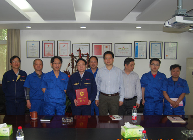 申達(dá)公司施優(yōu)優(yōu)榮獲省五一勞動(dòng)獎(jiǎng)?wù)?>
                                                            </div>
                            <div   id=