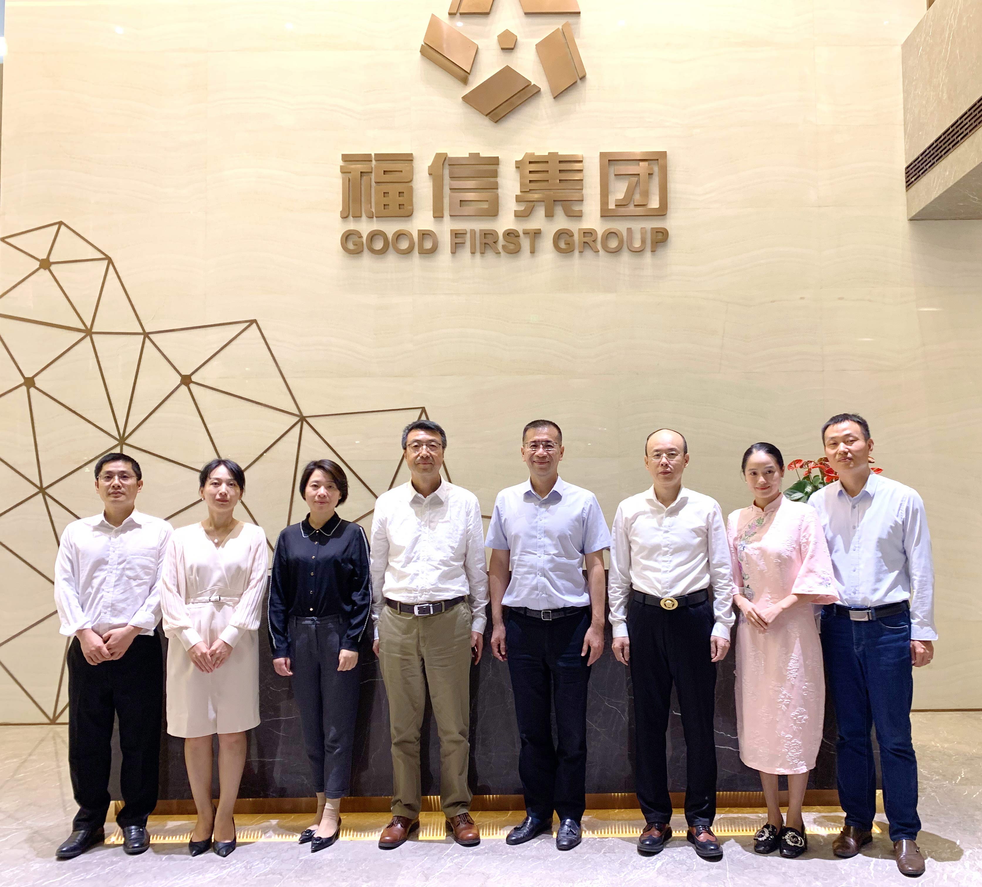 吳敏一行赴廈門考察工藝美術文化產(chǎn)業(yè)發(fā)展情況