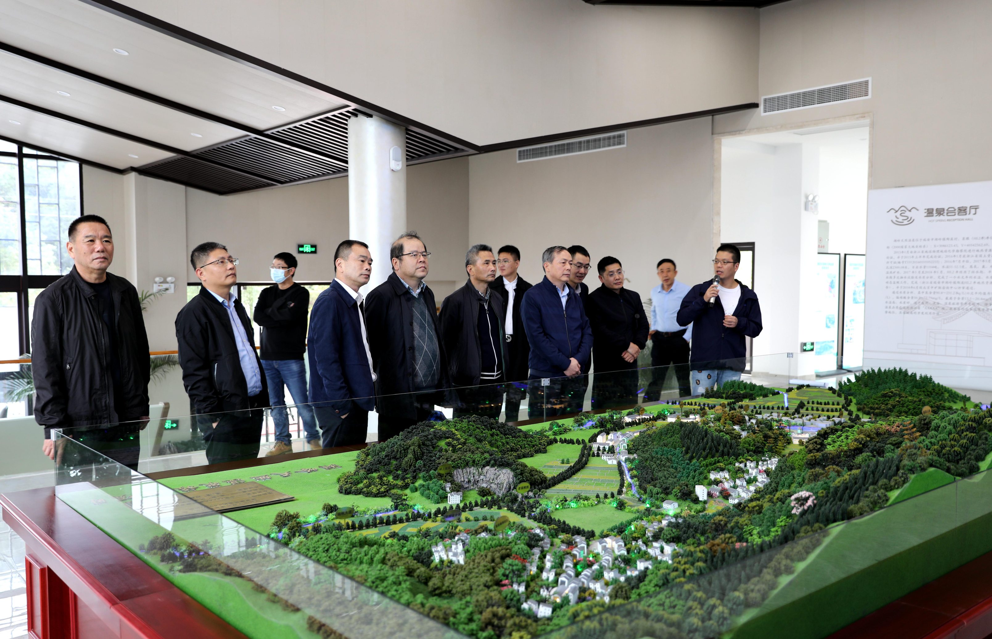 虞岳明在溫州調(diào)研時強(qiáng)調(diào)：實(shí)現(xiàn)文旅項(xiàng)目差異化的關(guān)鍵在于內(nèi)容和業(yè)態(tài)