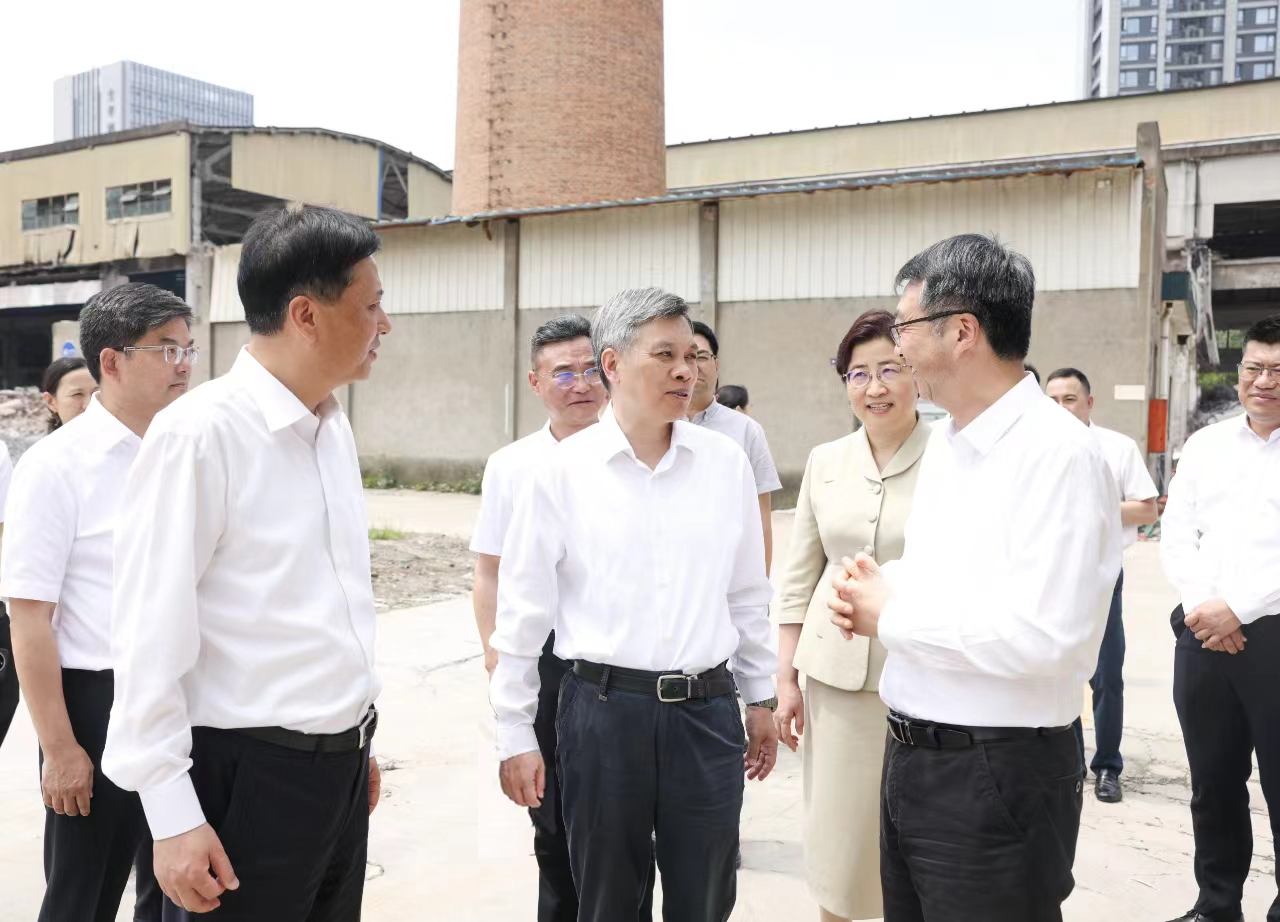 劉捷調(diào)研省二輕集團(tuán)浙江省船舶研發(fā)智造產(chǎn)業(yè)園建設(shè)