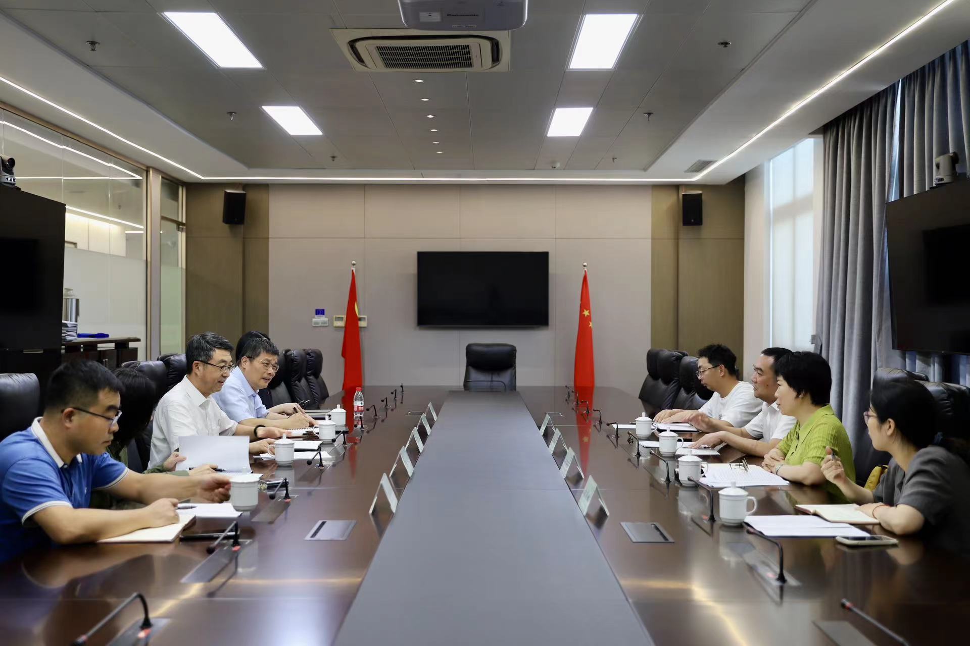 瑞安市二輕工業(yè)聯社一行到訪省二輕集團